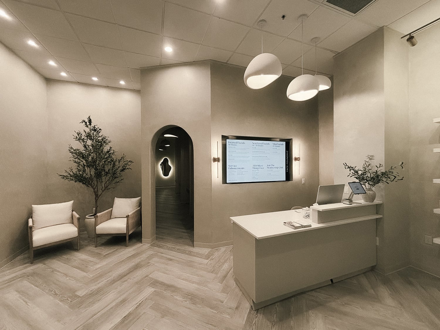 FACE FOUNDRIÉ location